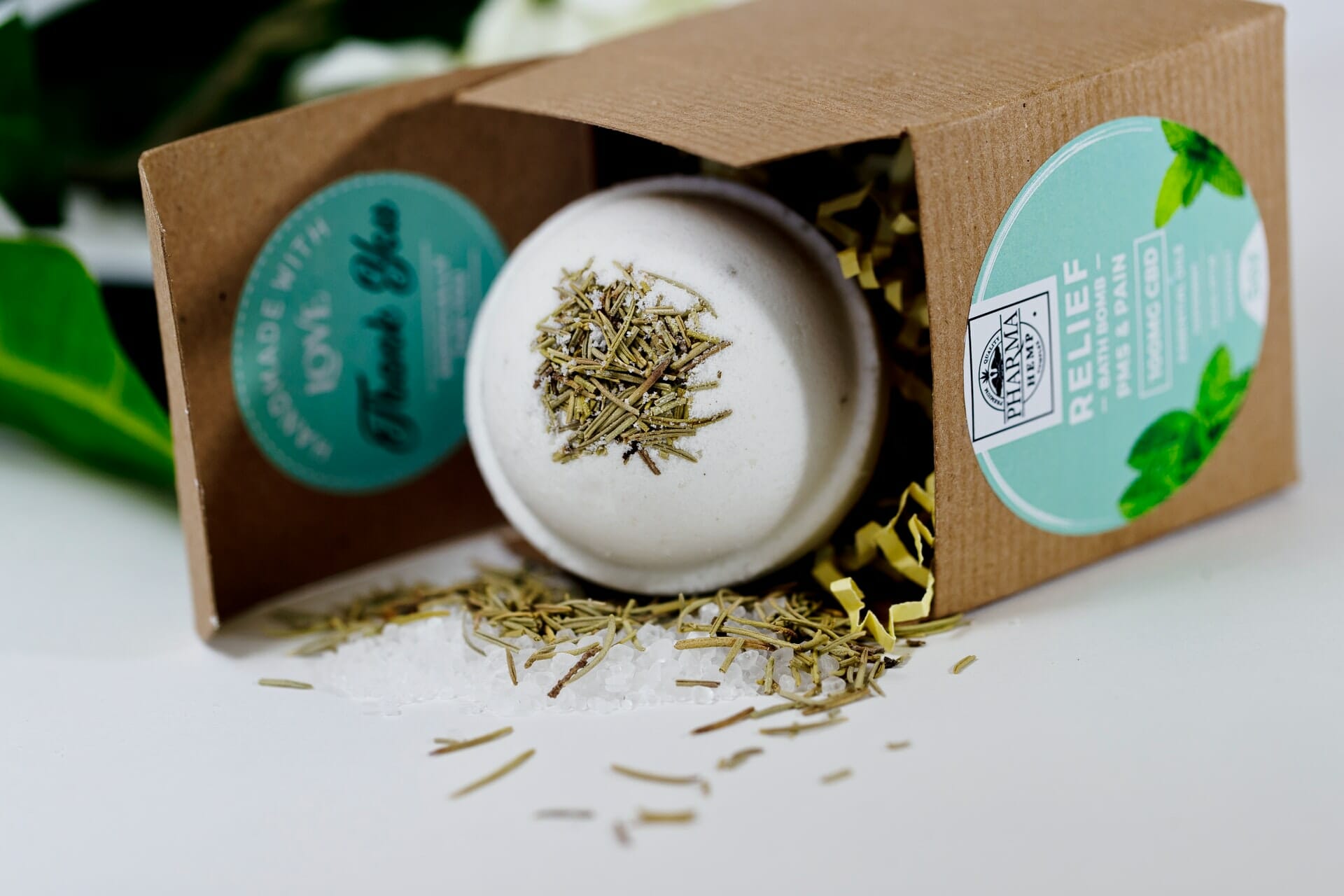The 10 Best Natural and Organic Bath Bombs 2022